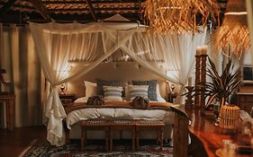 Honeywood Forest Lodge